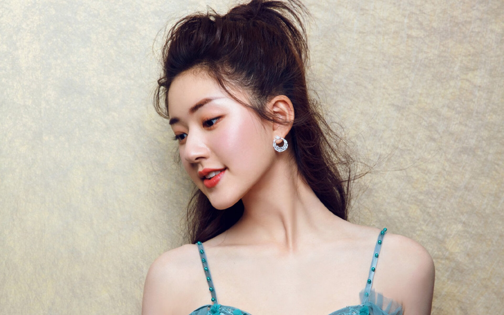 德甲引导青少年足球走向职业化,推动足球普及,国家对青少年足球的政策