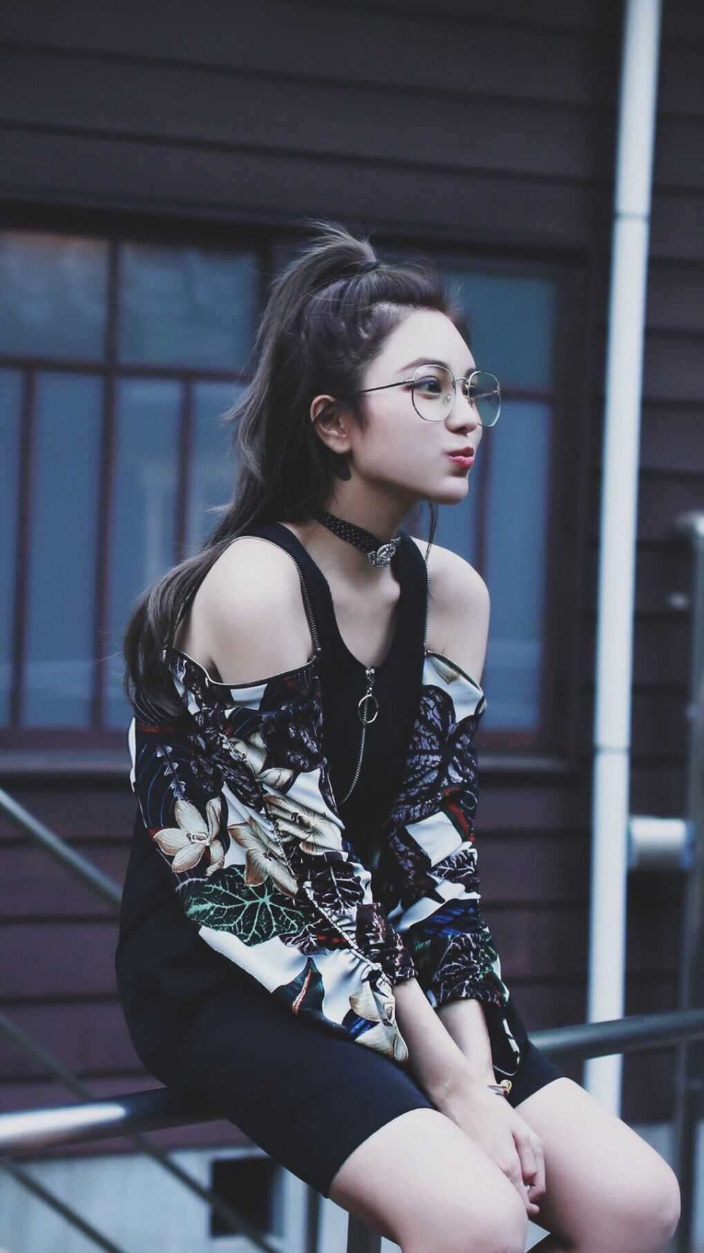 开云·体育官网APP下载-_极地冰原大冒险：挑战极端气候中的极限运动_，极地冰原视频