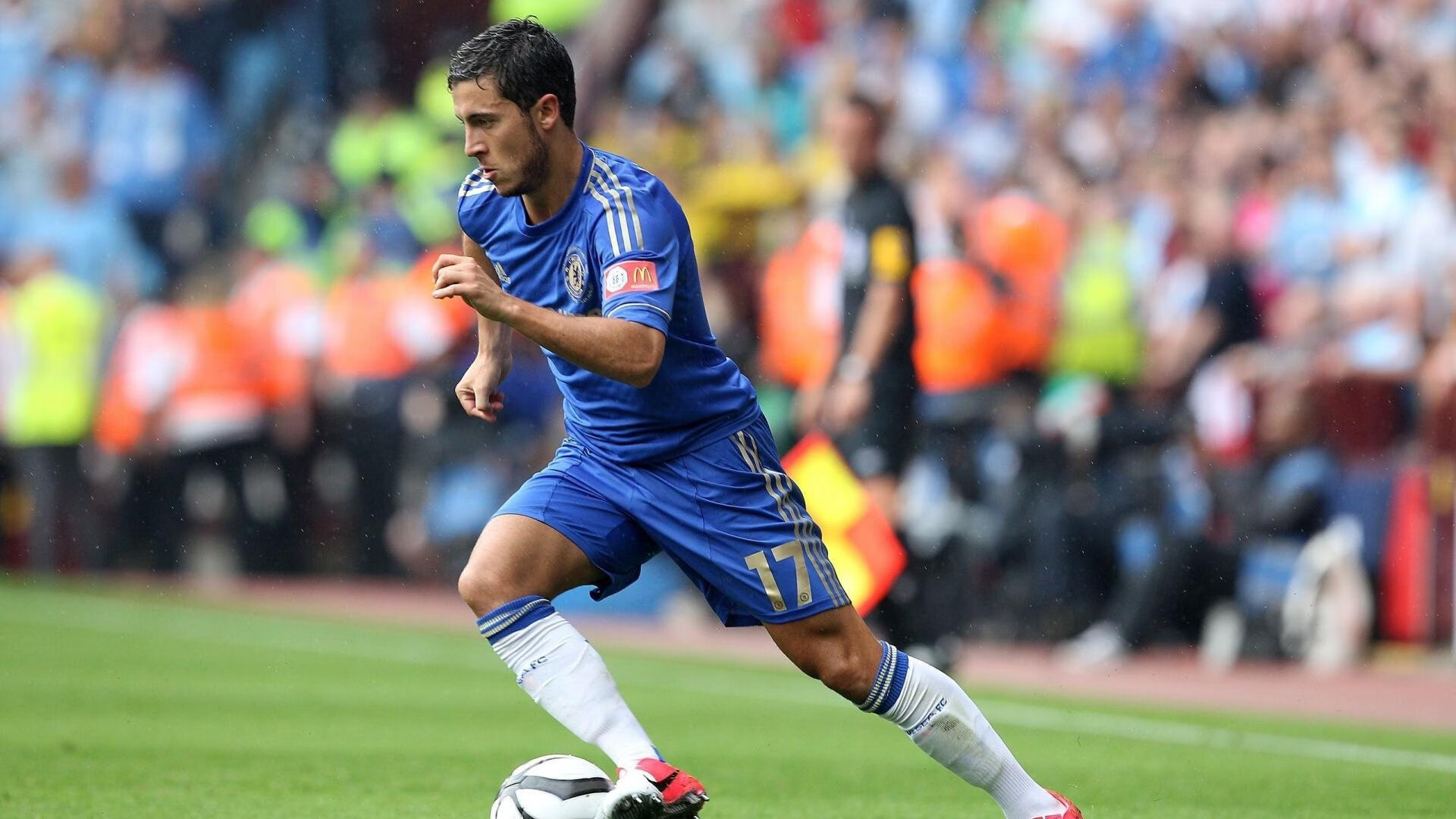 开云·体育官方网站入口-塞维利亚表现稳定，力争欧洲赛场的好成绩